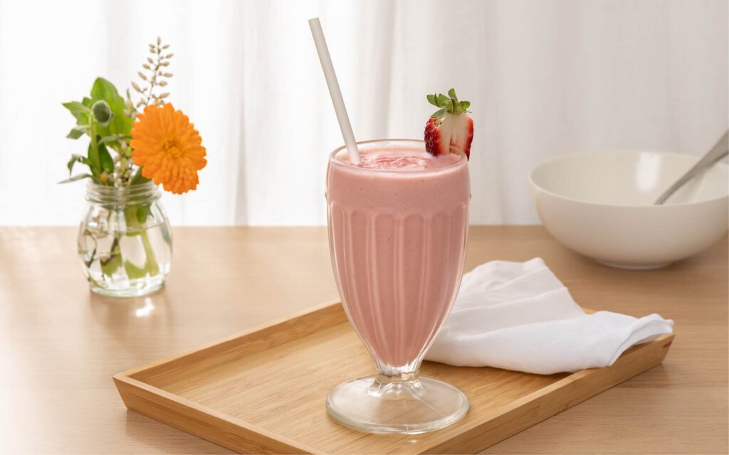 Dewfresh blog ways to use fruit puree strawberry milkshake 800x500 1